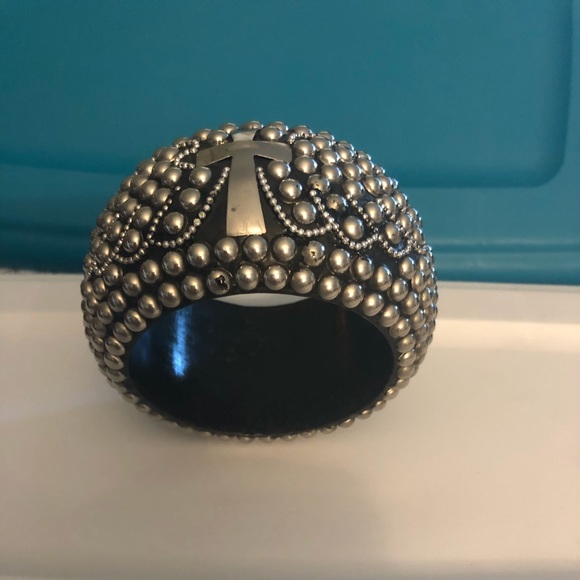 Bangle bracelet - Picture 2 of 3